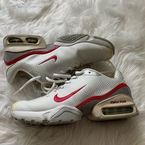 Nike women’s air max specialist